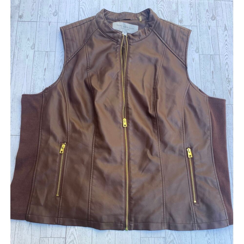 Marc New York Andrew Marc Men’s 2X Brown Faux Leather Zip Vest Gold Zippers
